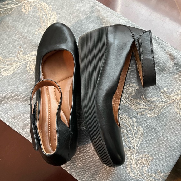 Clarks Artisan Leather Shoes Size 8 - Picture 5 of 6